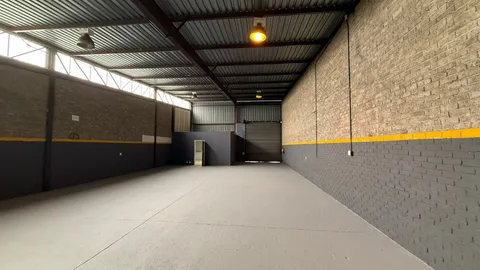 Perskor Park, Halfway House